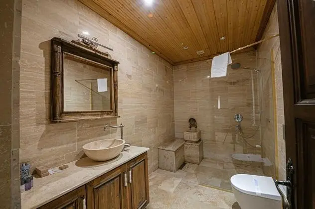 King Cave Suite, , Jakuzili