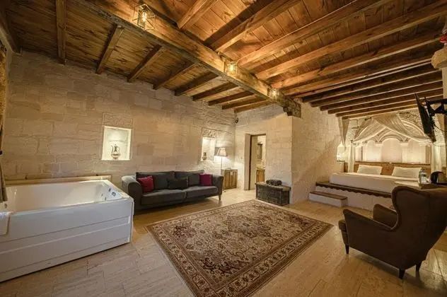King Cave Suite, , Jakuzili