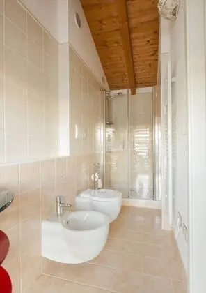 Superior Çatı Katı (Loft), Havuz Kenarı