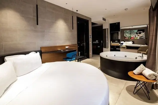 Junior Süit, 1 En Büyük (King) Boy Yatak