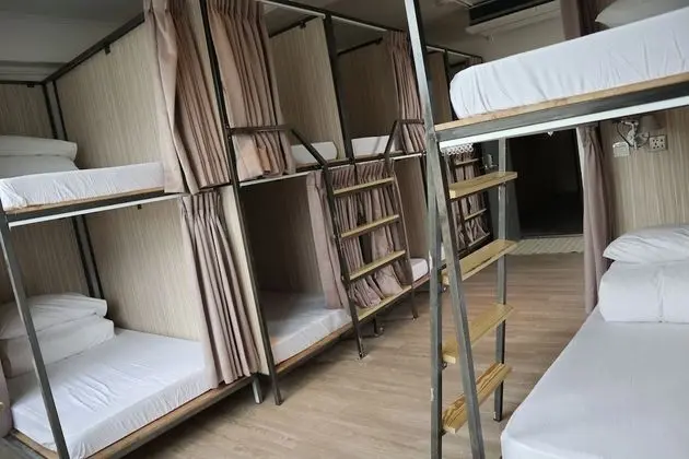 Ortak Ranzalı Oda, Sadece kadınlar için