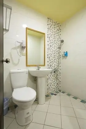 Ortak Ranzalı Oda, 1 Tek Kişilik Yatak
