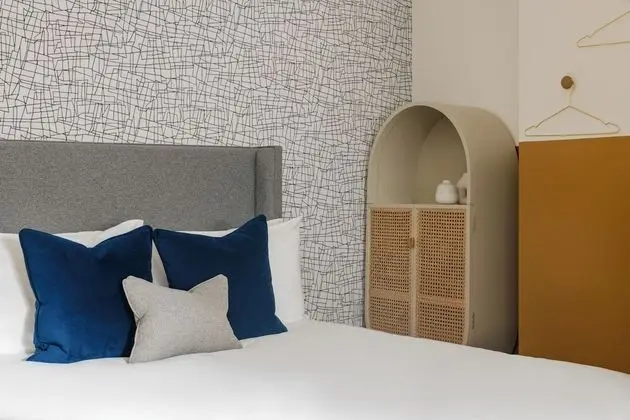 Tek Büyük Yataklı Oda, Manzarasız