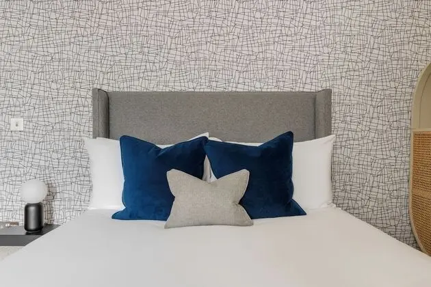 Tek Büyük Yataklı Oda, Manzarasız