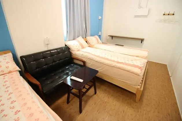 Dört Kişilik Oda, 2 Çift Kişilik Yatak, Ortak Banyo