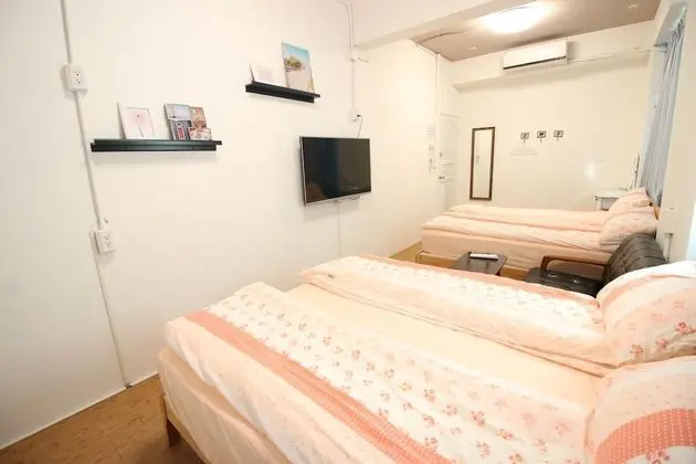 Dört Kişilik Oda, 2 Çift Kişilik Yatak, Ortak Banyo