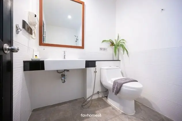 Superior Oda, 1 En Büyük (King) Boy Yatak, Buzdolabı ve Mikrodalga, Şehir Manzaralı