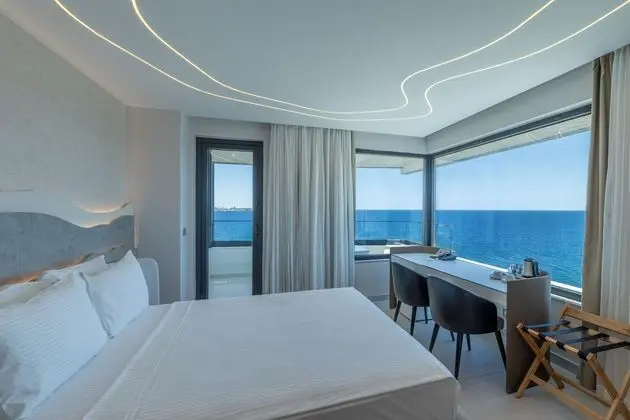 Deluxe Double Deniz Manzaralı Oda