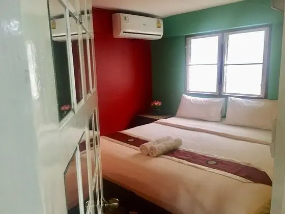 Standard Tek Büyük Yataklı Oda