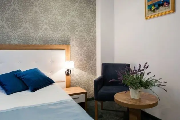 Comfort Tek Büyük veya İki Ayrı Yataklı Oda