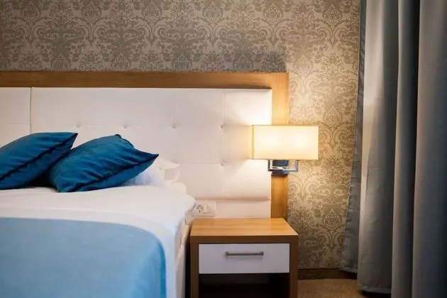 Comfort Tek Büyük veya İki Ayrı Yataklı Oda