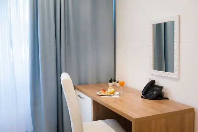 Comfort Tek Büyük veya İki Ayrı Yataklı Oda
