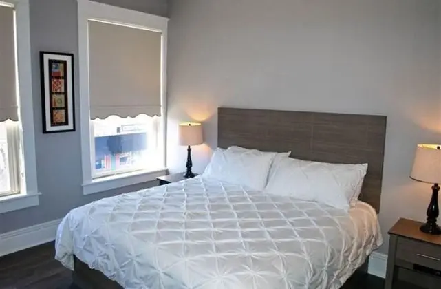 Tek Büyük Yataklı Oda, Özel Banyo (Room One & Seven)