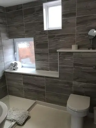 Tek Büyük Yataklı Oda, Banyolu/Duşlu