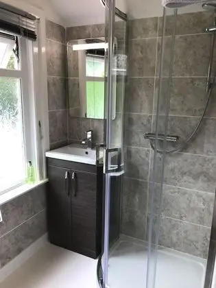 Tek Büyük Yataklı Oda, Banyolu/Duşlu