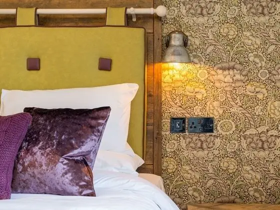 Premium Tek Büyük Yataklı Oda, Banyolu/Duşlu