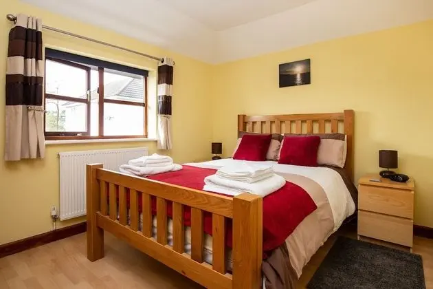 Ev, Ortak Banyo (Meadow Rise)