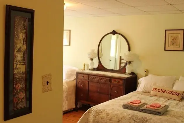 Ossipee- Room 3
