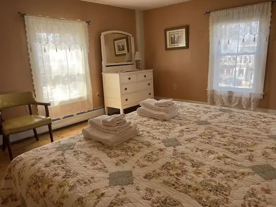 Parkside- Room 2