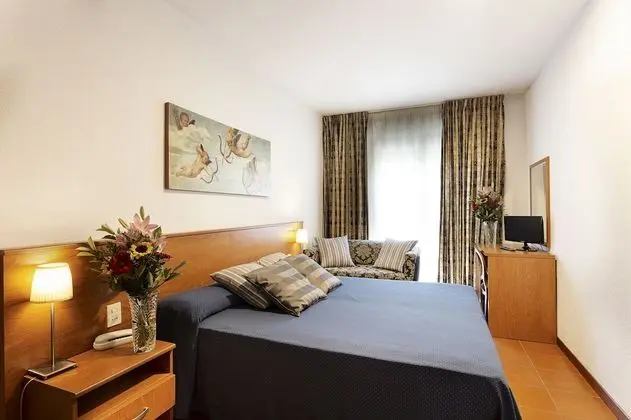 Tek Büyük veya İki Ayrı Yataklı Oda