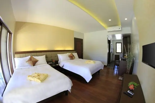 Poolside Premier Room