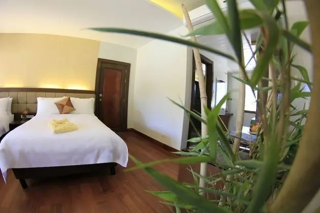 Poolside Premier Room