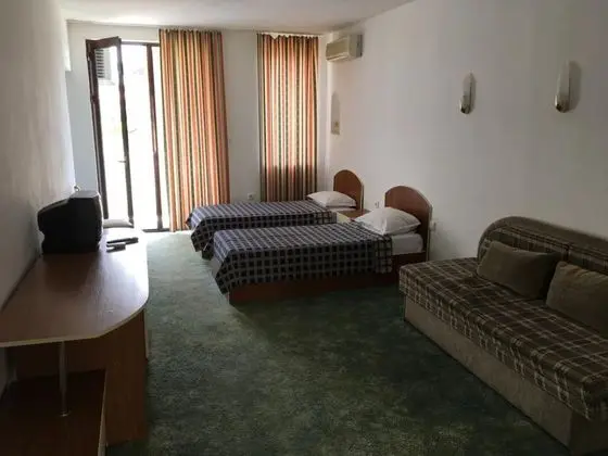 Family Üç Kişilik Oda