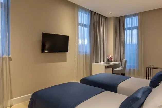 Tek Büyük veya İki Ayrı Yataklı Oda