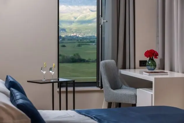 Tek Büyük veya İki Ayrı Yataklı Oda