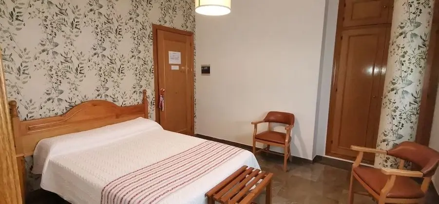 Tek Büyük Yataklı Oda