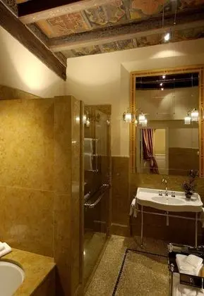 Deluxe Süit, 2 Yatak Odası, Engellilere Uygun, Sigara İçilebilir
