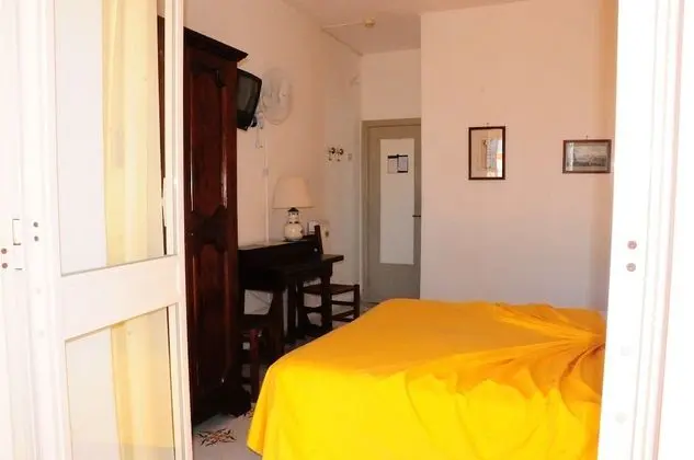 Tek Büyük veya İki Ayrı Yataklı Oda, Balkon