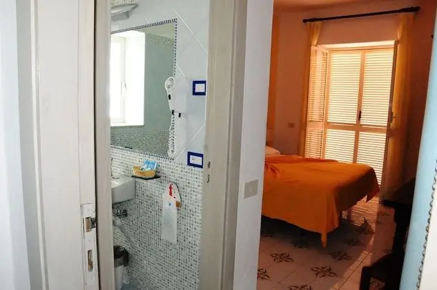 Tek Büyük veya İki Ayrı Yataklı Oda, Balkon