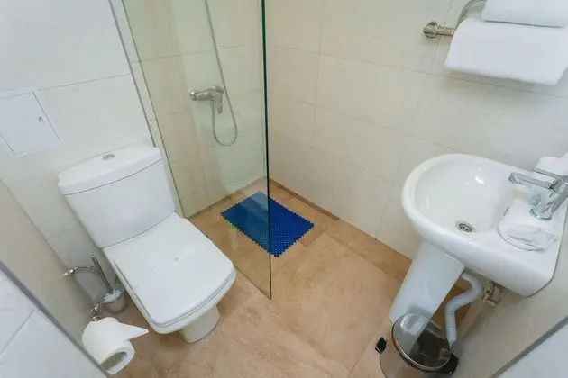 Standard Tek Büyük Yataklı Oda