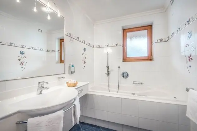 Superior Tek Büyük Yataklı Oda, 1 Çift Kişilik Yatak, Balkon (Selenite)