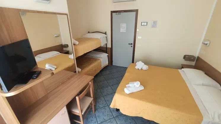 Dört Kişilik Oda