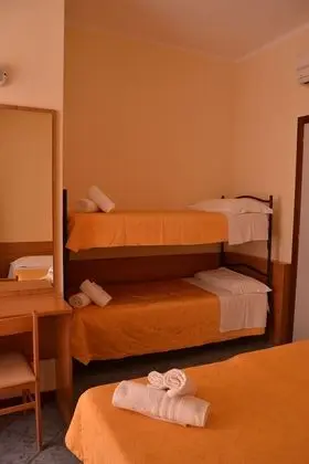 Dört Kişilik Oda