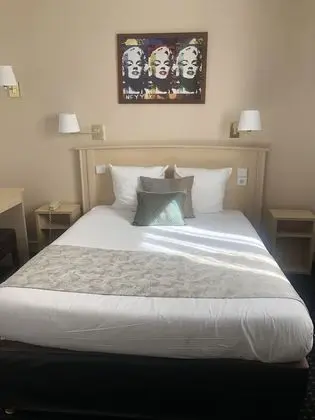 Standard Tek Büyük Yataklı Oda