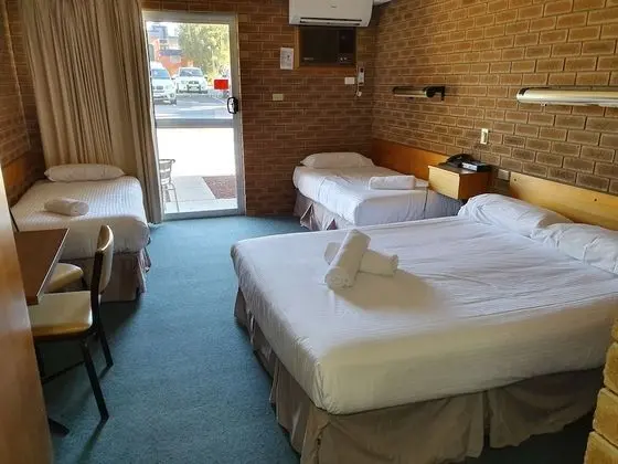 Standard Süit, 1 Yatak Odası, Sigara İçilmez, Küçük Mutfak (Triple Room)