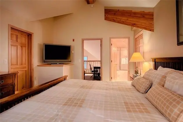 Çatı Katı (Loft), 3 Yatak Odası