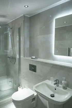 Comfort Tek Büyük Yataklı Oda, Özel Banyo, Deniz Manzaralı