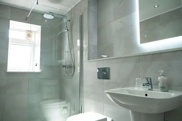Comfort Tek Büyük Yataklı Oda, Özel Banyo, Deniz Manzaralı
