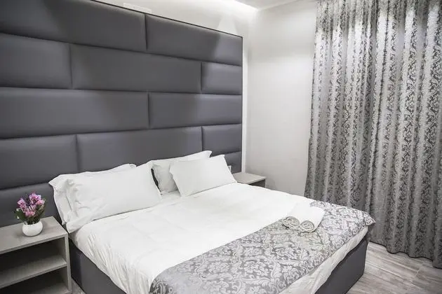 Deluxe Tek Büyük veya İki Ayrı Yataklı Oda
