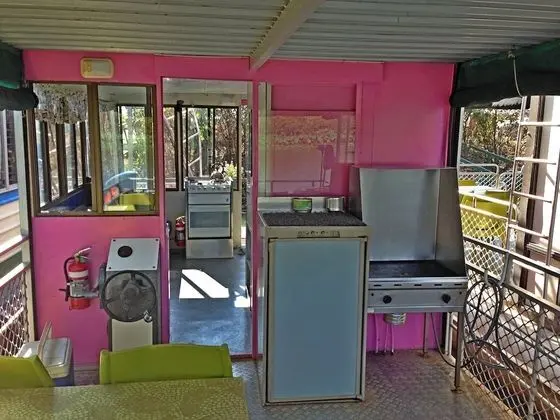 Joyce - Small 6 Berth