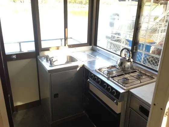 Ulindi - Small 6 Berth