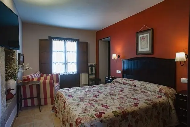 Tek Büyük Yataklı Oda, 1 Çift Kişilik Yatak