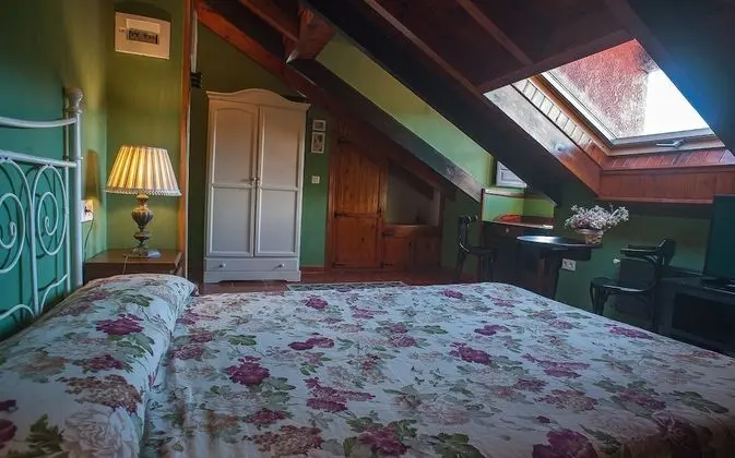 Tek Büyük Yataklı Oda, 1 Çift Kişilik Yatak