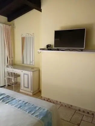 Tek Büyük veya İki Ayrı Yataklı Oda, Teras, Deniz Manzaralı