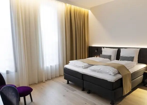 Superior Tek Büyük veya İki Ayrı Yataklı Oda