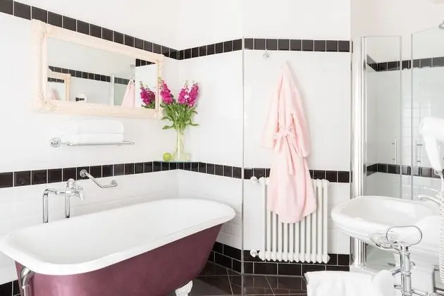 Superior Tek Büyük veya İki Ayrı Yataklı Oda